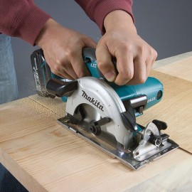 Циркуляр ръчен акумулаторен MAKITA DSS501Z /18 V, Ø 136 мм/