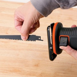 Трион саблен акумулаторен Black&Decker BDCR18 /18 V, 1.5 Ah, 22 мм/