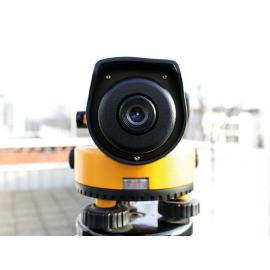 Нивелир оптичен N32x (32x, 1,5мм/1км, IPX6) в комплект с телекоскопична лата  (TS-50) и тринога (SJJ1) NIVEL SYSTEM