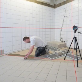 Bosch GLL 3-80 C, Нивелир лазерен линеен с 3 лъча 30 м, 0.2 мм/м
