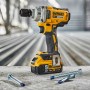 Гайковерт DeWALT акумулаторен ударен безчетков без батерия и зарядно 18 V, 447 Nm, 1/2", DCF894N