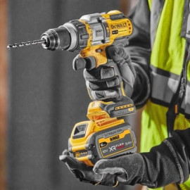 Винтоверт ударен акумулаторен безчетков DCD999NT DEWALT без батерия и зарядно