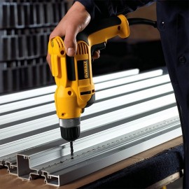 Бормашина DeWALT DWD112S  /701 W/