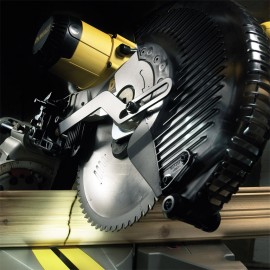 Циркуляр настолен с герунг и изтегляне DEWALT DW717XPS /1675 W, 250 мм/