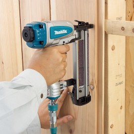 Такер Makita AF505 /4-8 bar/
